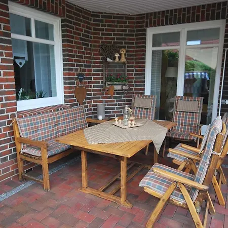 Rossis Nüst, 31516 Apartment *