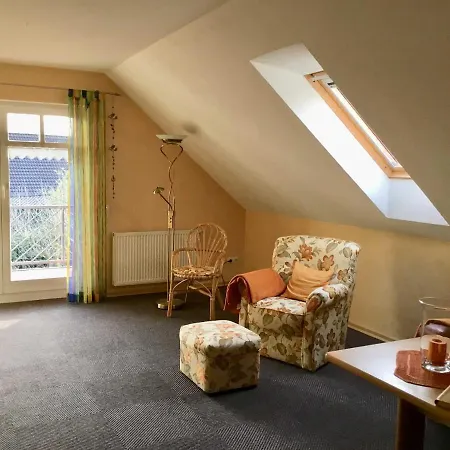 アパート Rossis Nuest, 31516 *