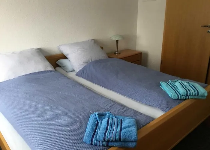 Rossis Nuest, 31516 Uplengen