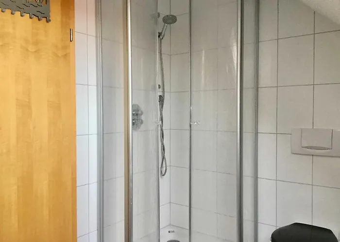 Rossis Nuest, 31516 * Uplengen